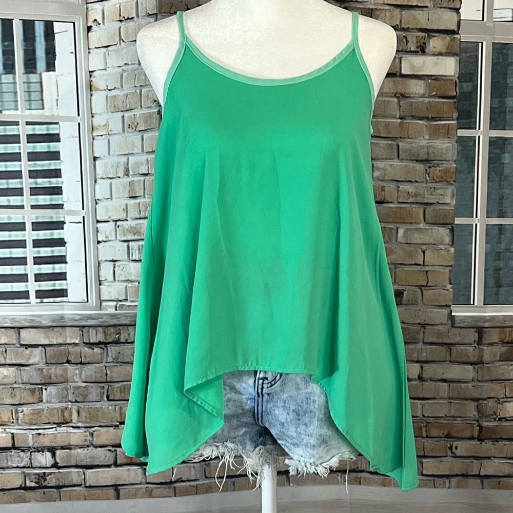 Green tank   - Picture 2 of 4